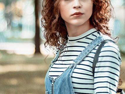 The Fall Capsule Wardrobe: 12 Pieces, Dozens of Easy Outfits