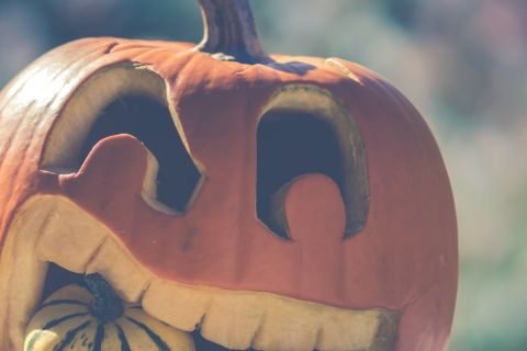 Halloween Porch Decorations That Totally Won the Neighborhood This Year